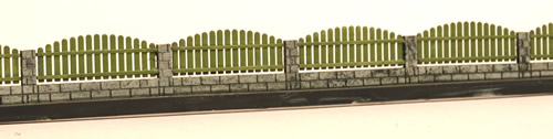 Ferro Train M-113 - Wood trim fence, stone base, brass kit